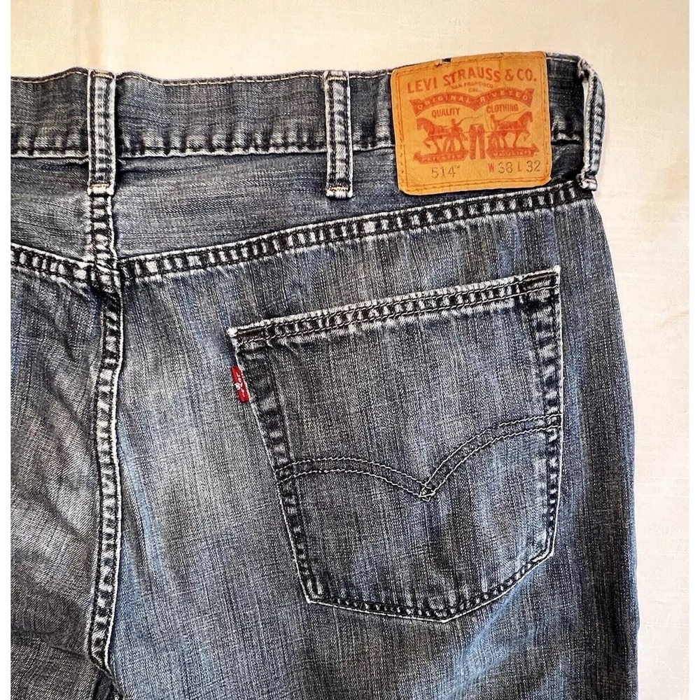 Levi's 514 Jeans Men's 38 x 32 Blue Classic Straight Denim Whiskering Red Tab - Picture 4 of 5